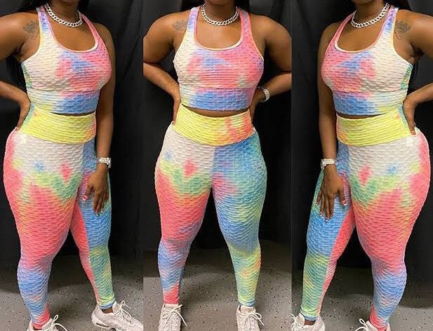 Women Workout Textured Scrunch Butt Lift Leggings and Hoodie Top