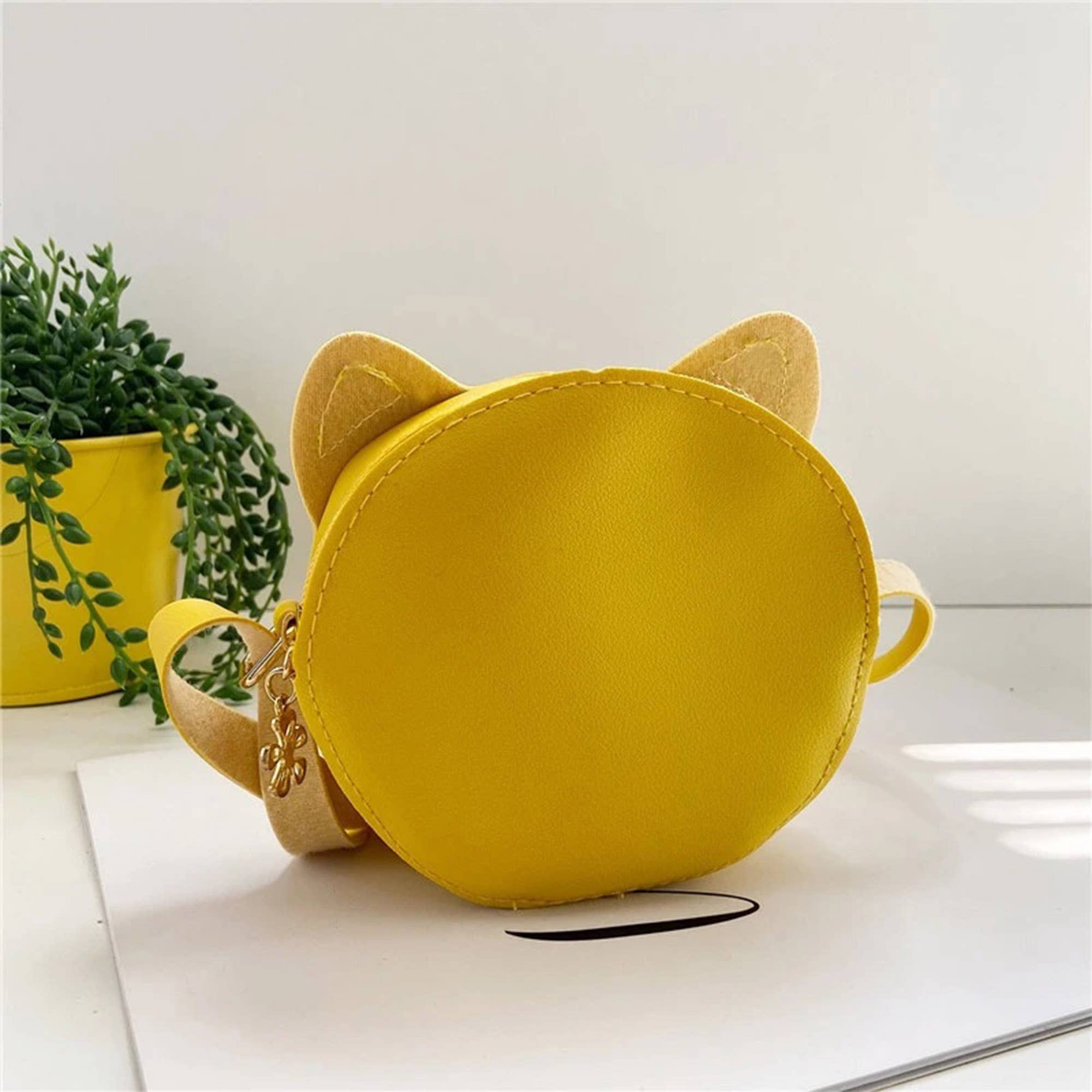 Yellow Lovely Cat Sparkle Crossbody